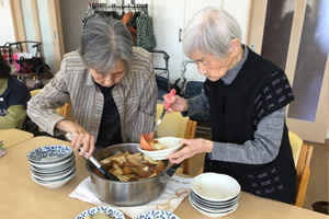 昼食